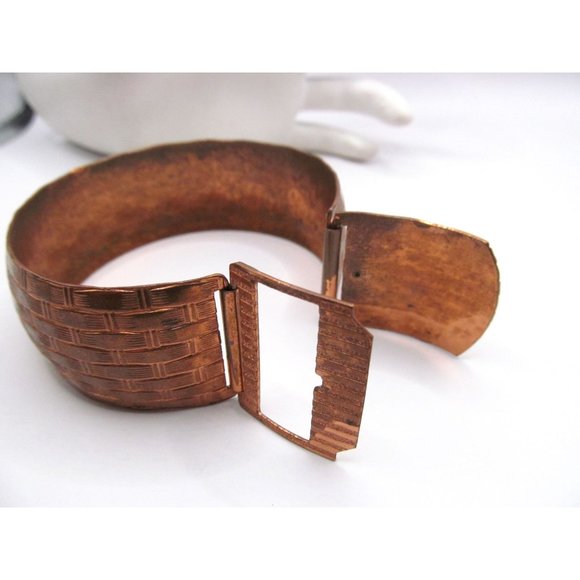 Vintage Wide Copper Belt Buckle Bangle Bracelet - Picture 7 of 12